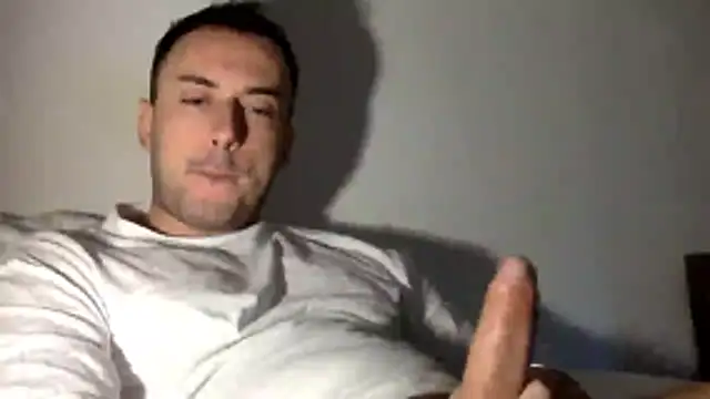 Snapshot of mainnrd chatting on 11-04-25, 08:02 mainnrd online show from 11-04-25, 08:02