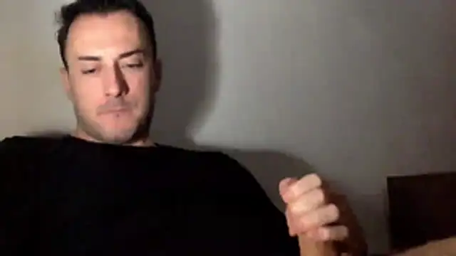 Snapshot of mainnrd chatting on 12-19-25, 09:55 mainnrd online show from 12-19-25, 09:55