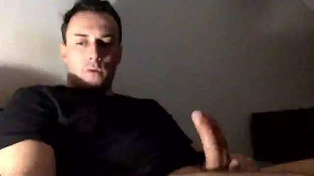 Snapshot of mainnrd chatting on 12-21-25, 11:01 mainnrd online show from 12-21-25, 11:01