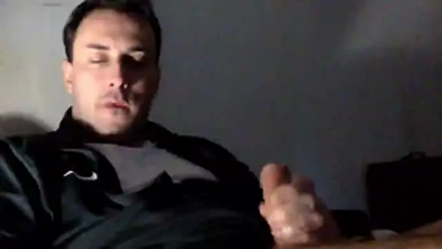 Snapshot of mainnrd chatting on 03-19-26, 04:55 mainnrd online show from 03-19-26, 04:55