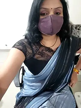 Snapshot of khushikhushi chatting on 12-14-25, 05:07 khushikhushi online show from 12-14-25, 05:07