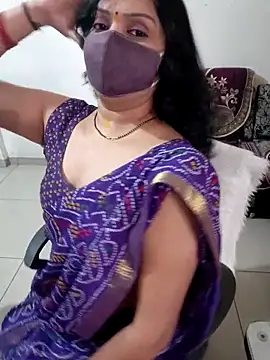 Snapshot of khushikhushi chatting on 12-17-25, 07:14 khushikhushi online show from 12-17-25, 07:14