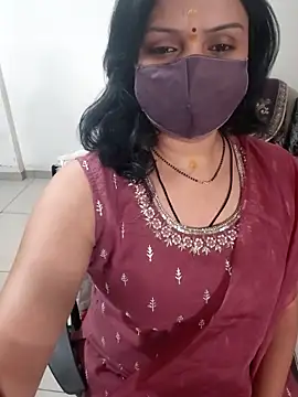 Snapshot of khushikhushi chatting on 12-23-25, 07:06 khushikhushi online show from 12-23-25, 07:06