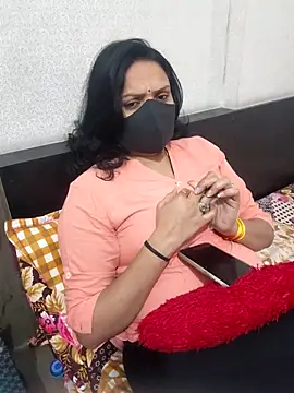 Snapshot of khushikhushi chatting on 02-12-26, 11:27 khushikhushi online show from 02-12-26, 11:27