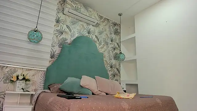 bellaa becca online show from 02-24-25, 06:04