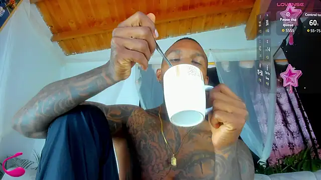 esteveen ortegas  online show from 10-27-25, 01:37