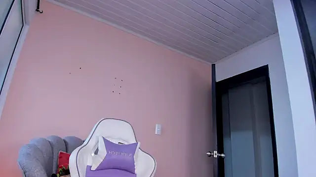 lili turner online show from 12-09-24, 02:17