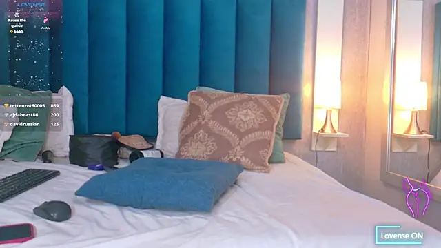 Snapshot of CheneellLorens chatting on 03-14-25, 11:32 CheneellLorens online show from 03-14-25, 11:32