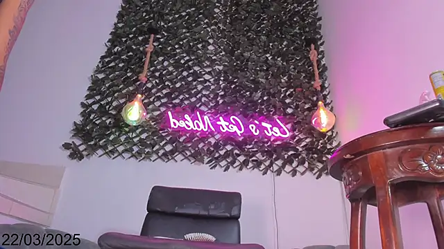 Snapshot of Brianna_Stars chatting on 03-22-25, 08:26 Brianna Stars online show from 03-22-25, 08:26