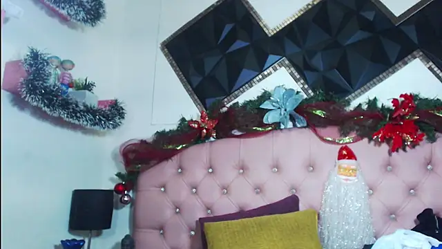 Snapshot of andrea_safeira_doll chatting on 12-20-25, 07:32 andrea safeira doll online show from 12-20-25, 07:32