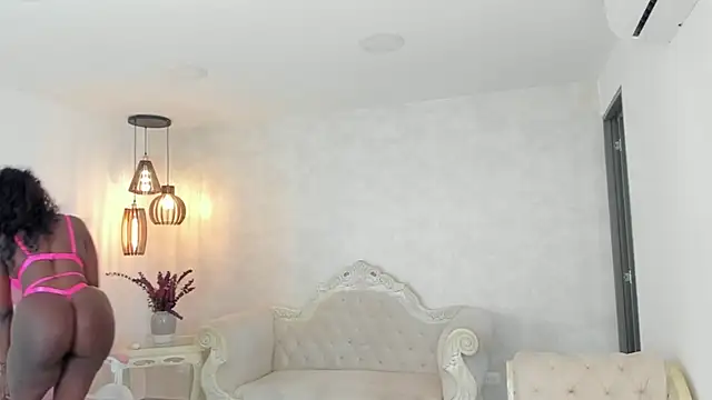 Snapshot of shantallknowless chatting on 03-10-25, 11:42 shantallknowless online show from 03-10-25, 11:42