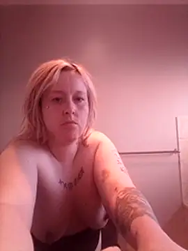 mollymay69 online show from 02-26-26, 05:28