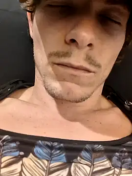 Snapshot of Dogz_n_daugthers chatting on 12-26-24, 12:25 Dogz n daugthers online show from 12-26-24, 12:25