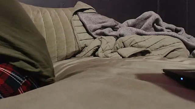 Snapshot of Dogz_n_daugthers chatting on 01-21-25, 12:46 Dogz n daugthers online show from 01-21-25, 12:46