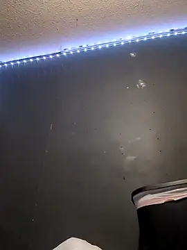 Snapshot of Dogz_n_daugthers chatting on 01-21-25, 11:55 Dogz n daugthers online show from 01-21-25, 11:55