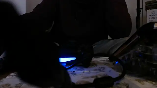 Snapshot of Cordt30 chatting on 03-21-26, 07:17 Cordt30 online show from 03-21-26, 07:17