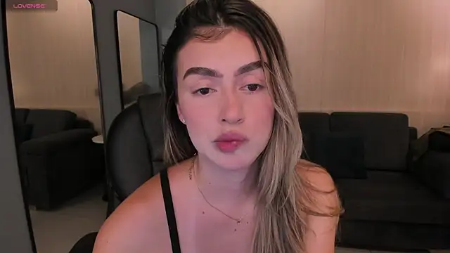 PaulinaSantos  online show from 03-09-25, 05:17