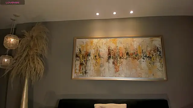 PaulinaSantos  online show from 03-08-26, 04:55