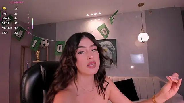 PaulinaSantos  online show from 06-17-26, 08:32
