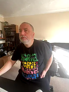 LondonTeffy online show from 10-24-25, 09:06