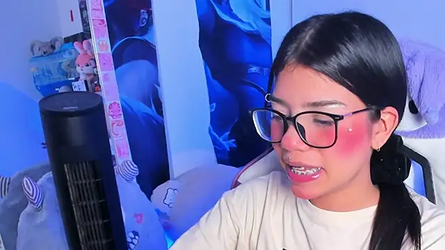 Snapshot of cutestephuwu chatting on 02-10-25, 04:41 cutestephuwu online show from 02-10-25, 04:41