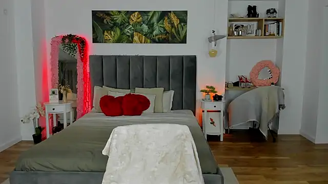 Snapshot of Fancy_Jenn chatting on 01-18-26, 11:52 Fancy Jenn online show from 01-18-26, 11:52