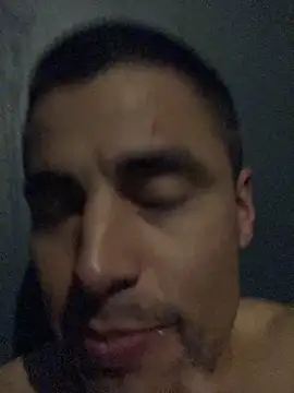 Snapshot of bigbrolittlesis chatting on 02-24-25, 03:31 bigbrolittlesis online show from 02-24-25, 03:31