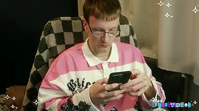 Snapshot of Itsnotting834 chatting on 02-18-26, 08:05 Itsnotting834 online show from 02-18-26, 08:05