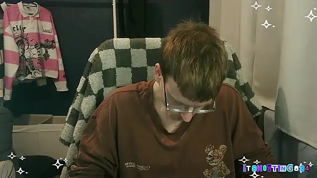 Snapshot of Itsnotting834 chatting on 03-17-26, 09:51 Itsnotting834 online show from 03-17-26, 09:51