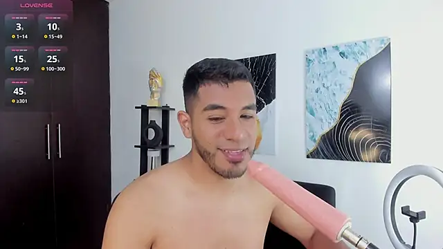 Snapshot of Alex_sc_ chatting on 03-20-25, 09:13 Alex sc online show from 03-20-25, 09:13