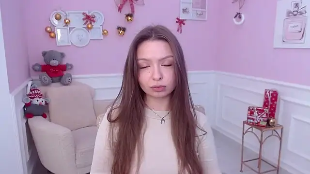 LucySkilar online show from 12-29-24, 05:42