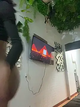 Snapshot of tamarabigass1 chatting on 11-18-25, 05:34 tamarabigass1 online show from 11-18-25, 05:34