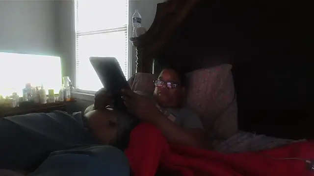 ebonyred online show from 04-05-26, 08:50