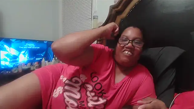 ebonyred online show from 06-18-26, 02:01