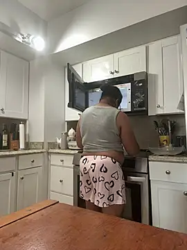 ebonyred online show from 08-01-26, 01:21