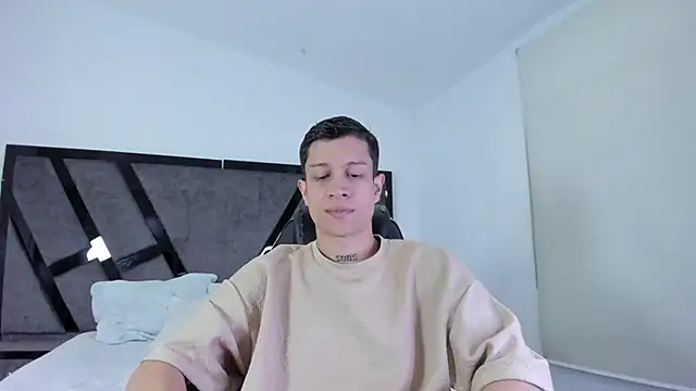 Snapshot of AgarEvans chatting on 02-09-26, 04:16 AgarEvans online show from 02-09-26, 04:16