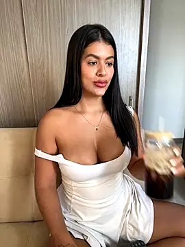 Snapshot of MelissaWaltton chatting on 12-22-25, 07:22 MelissaWaltton online show from 12-22-25, 07:22