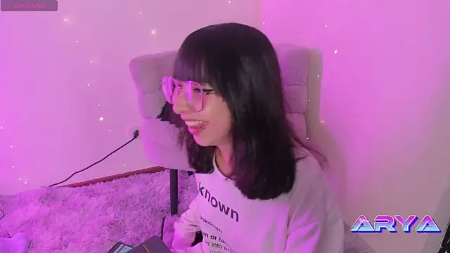 arysUwU online show from 06-26-26, 02:49