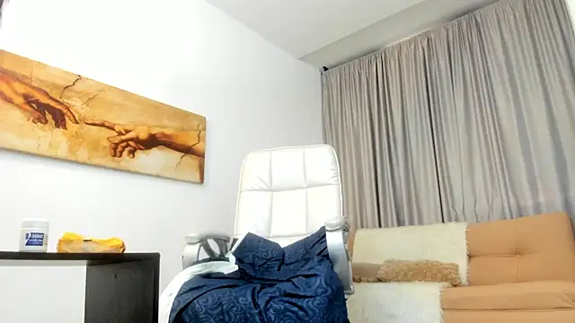 Snapshot of mariiana_murillo01 chatting on 10-19-25, 04:29 mariiana murillo01 online show from 10-19-25, 04:29