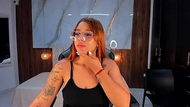 Snapshot of mia_18v chatting on 03-02-25, 03:13 mia 18v online show from 03-02-25, 03:13