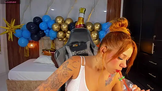 Snapshot of mia_18v chatting on 10-03-25, 05:32 mia 18v online show from 10-03-25, 05:32