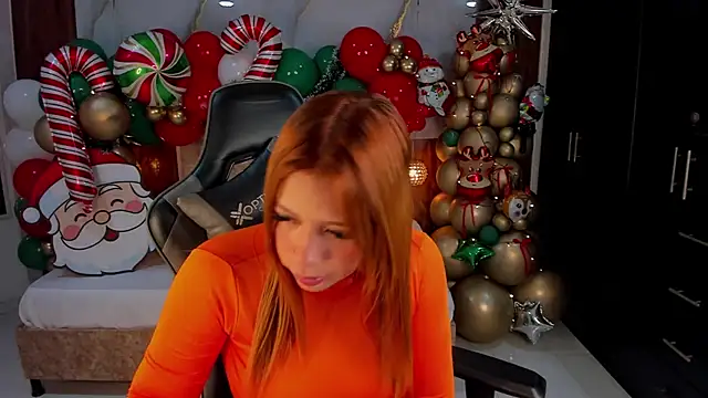 Snapshot of mia_18v chatting on 12-19-25, 08:05 mia 18v online show from 12-19-25, 08:05