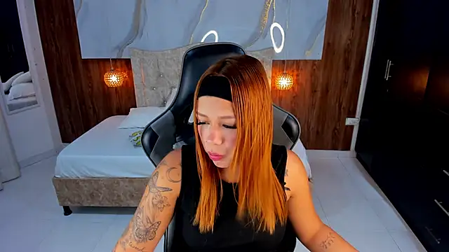 mia 18v online show from 04-18-26, 08:09