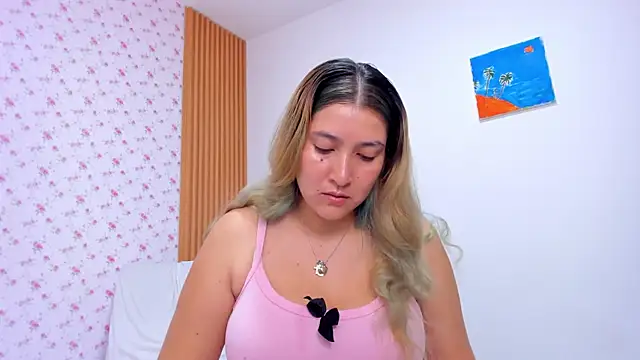 Soyqueen online show from 04-17-26, 03:20