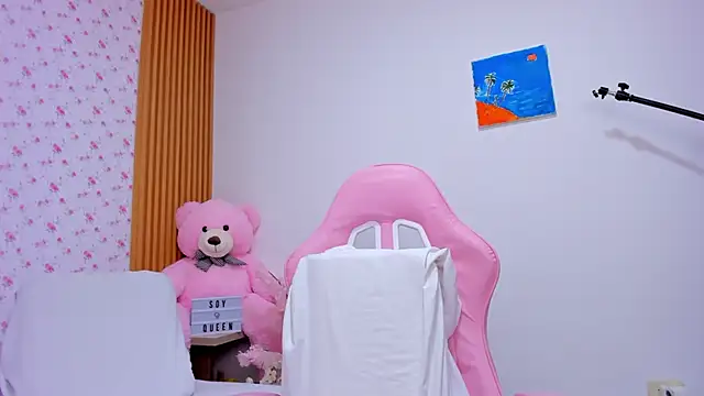 Soyqueen online show from 04-28-26, 04:06