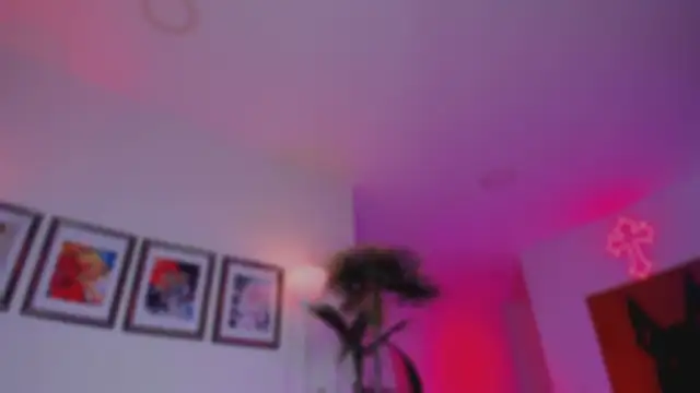 Taylor  foxxx online show from 10-25-25, 05:37