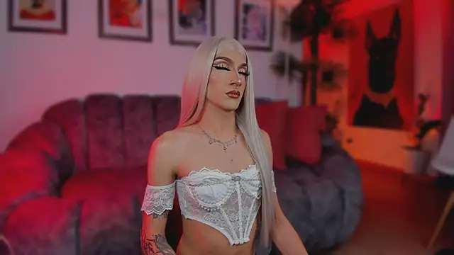 Taylor  foxxx online show from 06-13-26, 06:22