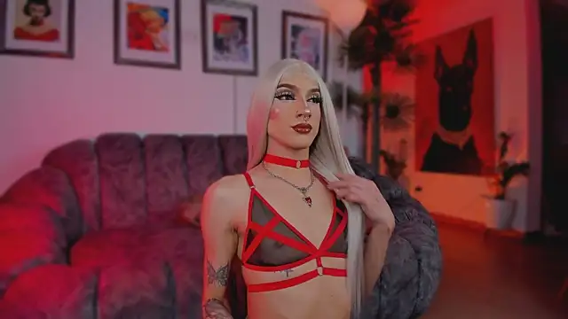 Taylor  foxxx online show from 06-17-26, 06:16