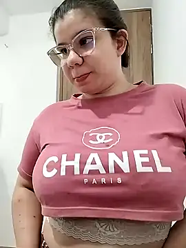 Snapshot of Danzel1105 chatting on 01-24-25, 08:44 Danzel1105 online show from 01-24-25, 08:44