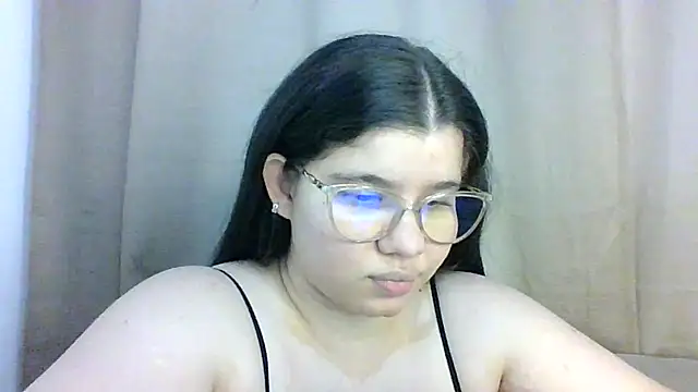 Snapshot of Danzel1105 chatting on 10-30-25, 08:09 Danzel1105 online show from 10-30-25, 08:09